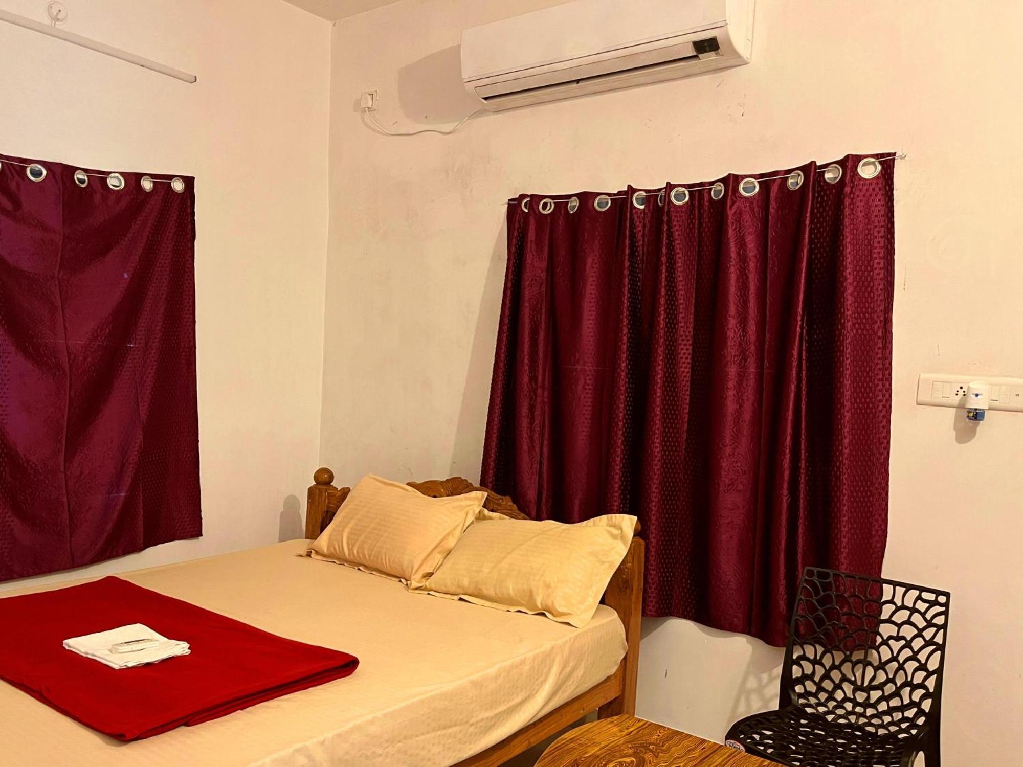 Gt Guest House Virāmpattinam Eksteriør billede